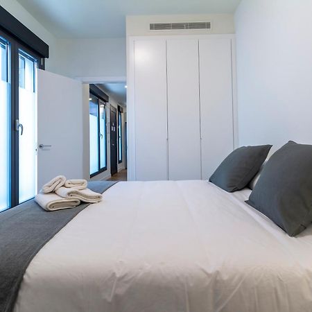 Alohamundi Puerta Osario II Apartment เซบีญา ภายนอก รูปภาพ