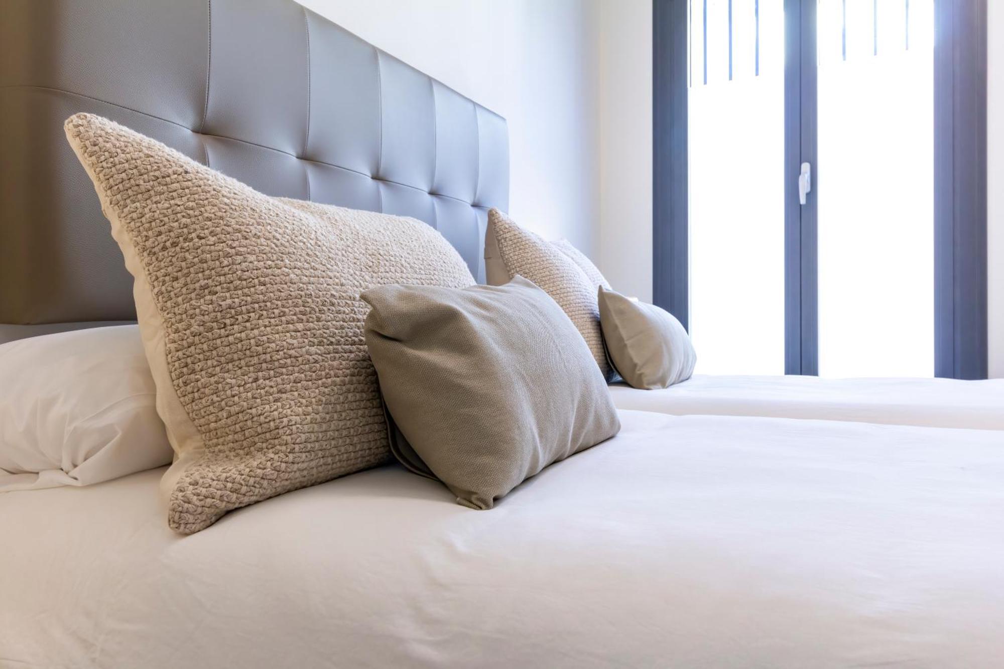 Alohamundi Puerta Osario II Apartment เซบีญา ภายนอก รูปภาพ